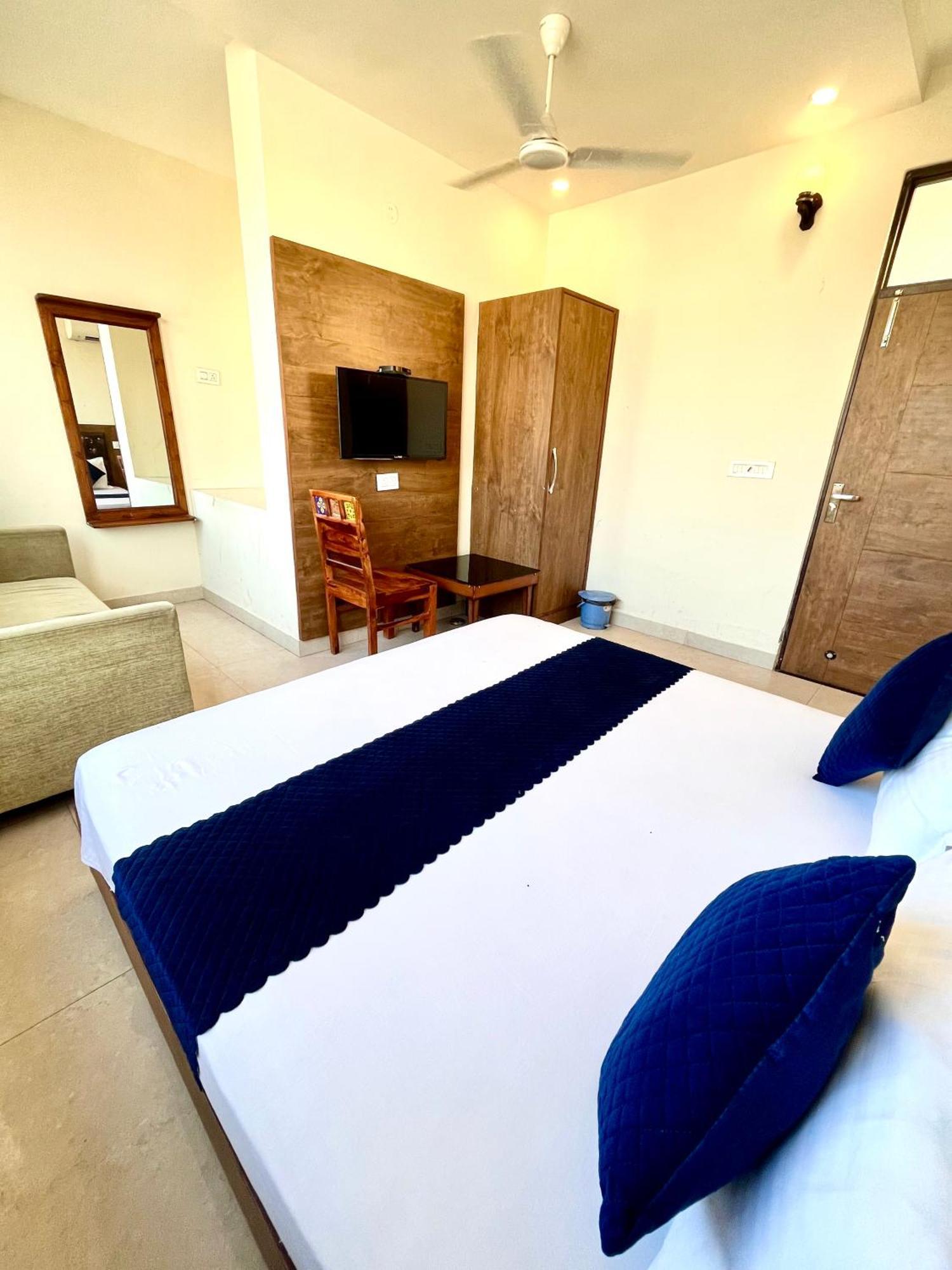 Hotel Woodlark Zirakpur Chandigarh !! Top Rated & Most Awarded Properties In Tricity !! Exterior foto